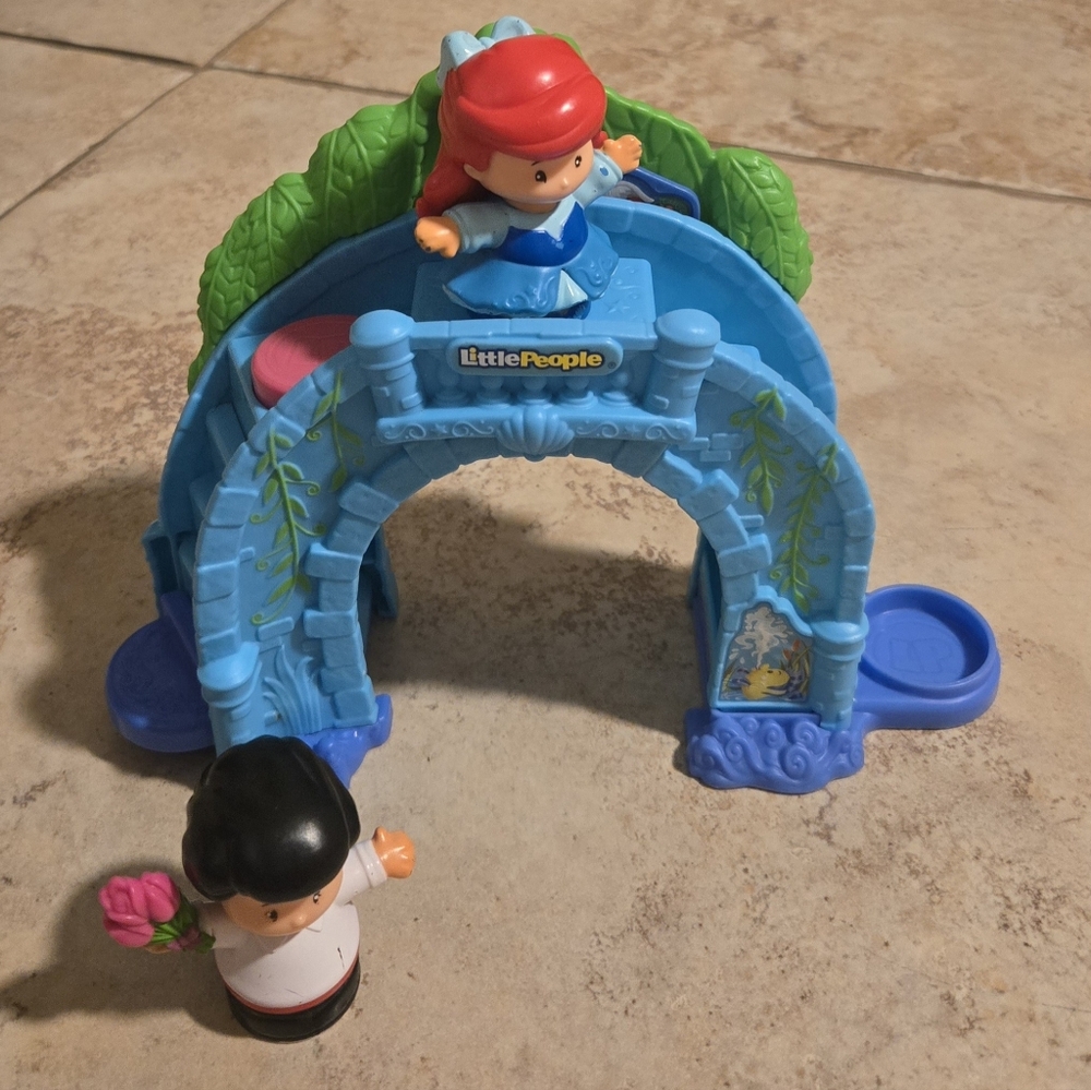 FisherPrice Little People Disney Princess Ariel and Eric's Boat Ride